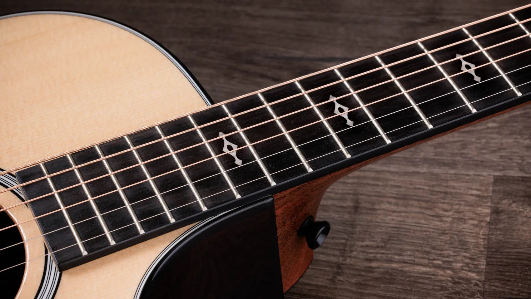 Đàn Guitar Acoustic Taylor Next Generation 412ce - Natural