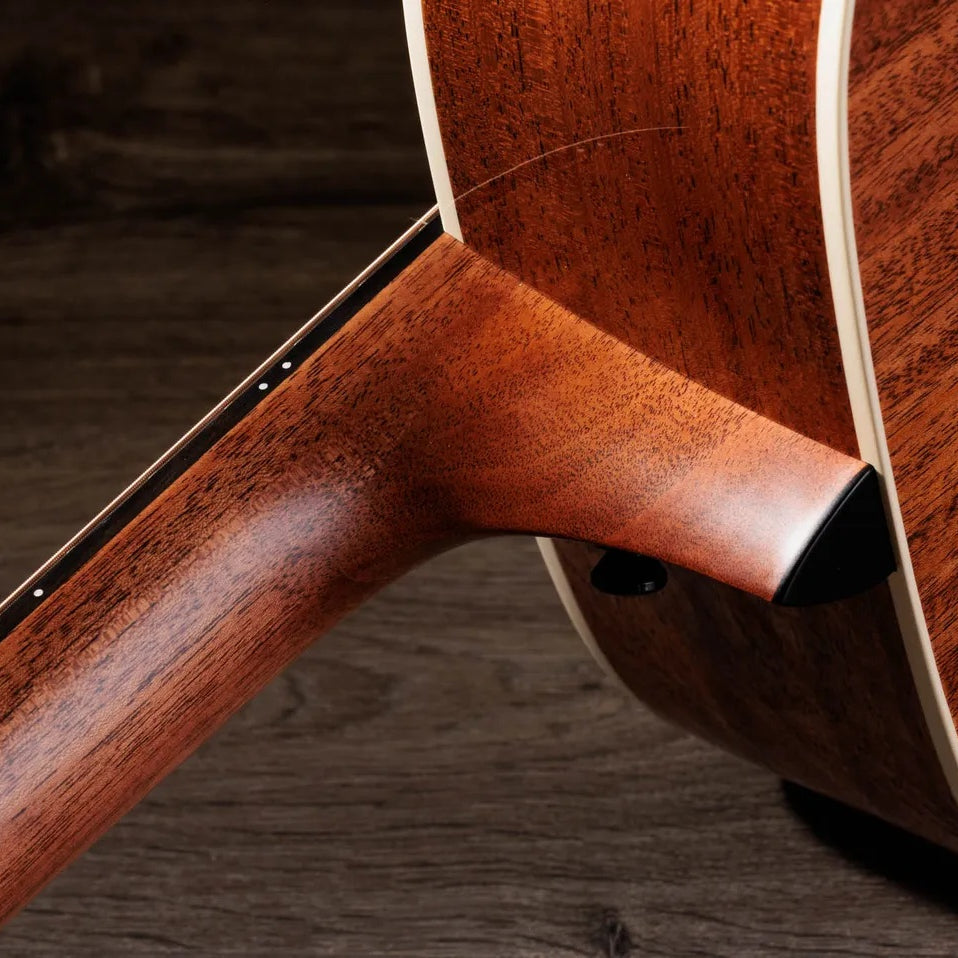 Đàn Guitar Acoustic Taylor Gold Label 510e - Natural