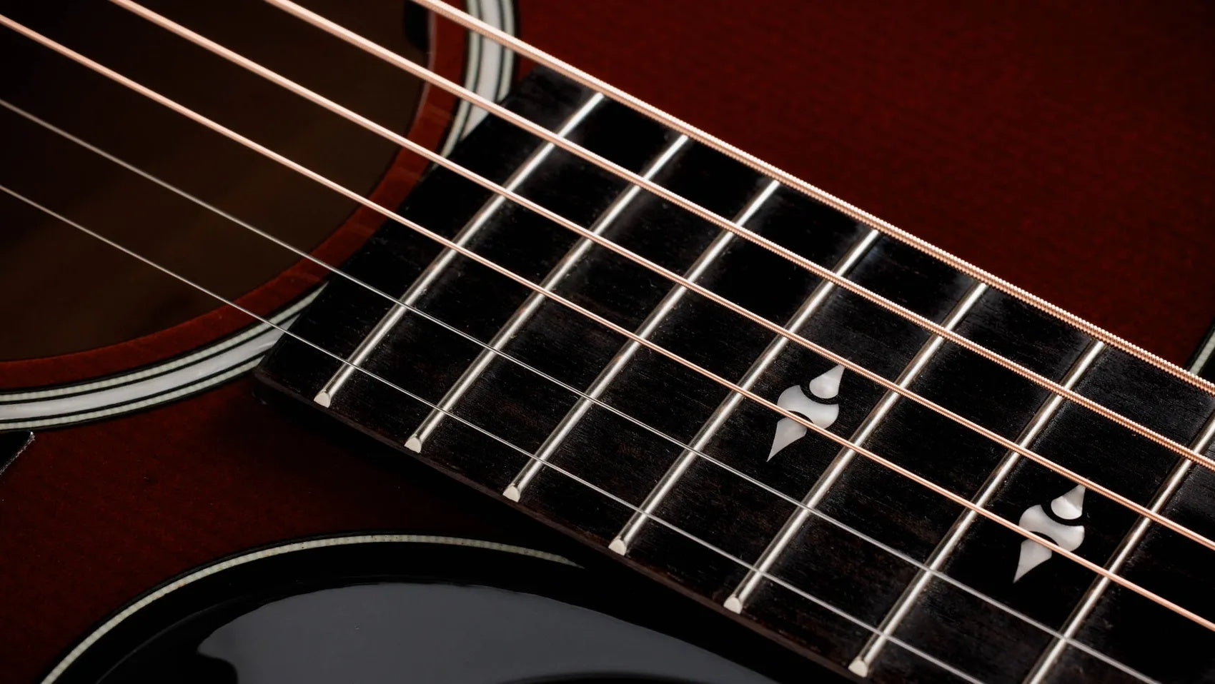 Đàn Guitar Acoustic Taylor Next Generation Builder's Edition 514ce-Mai Nguyên Music
