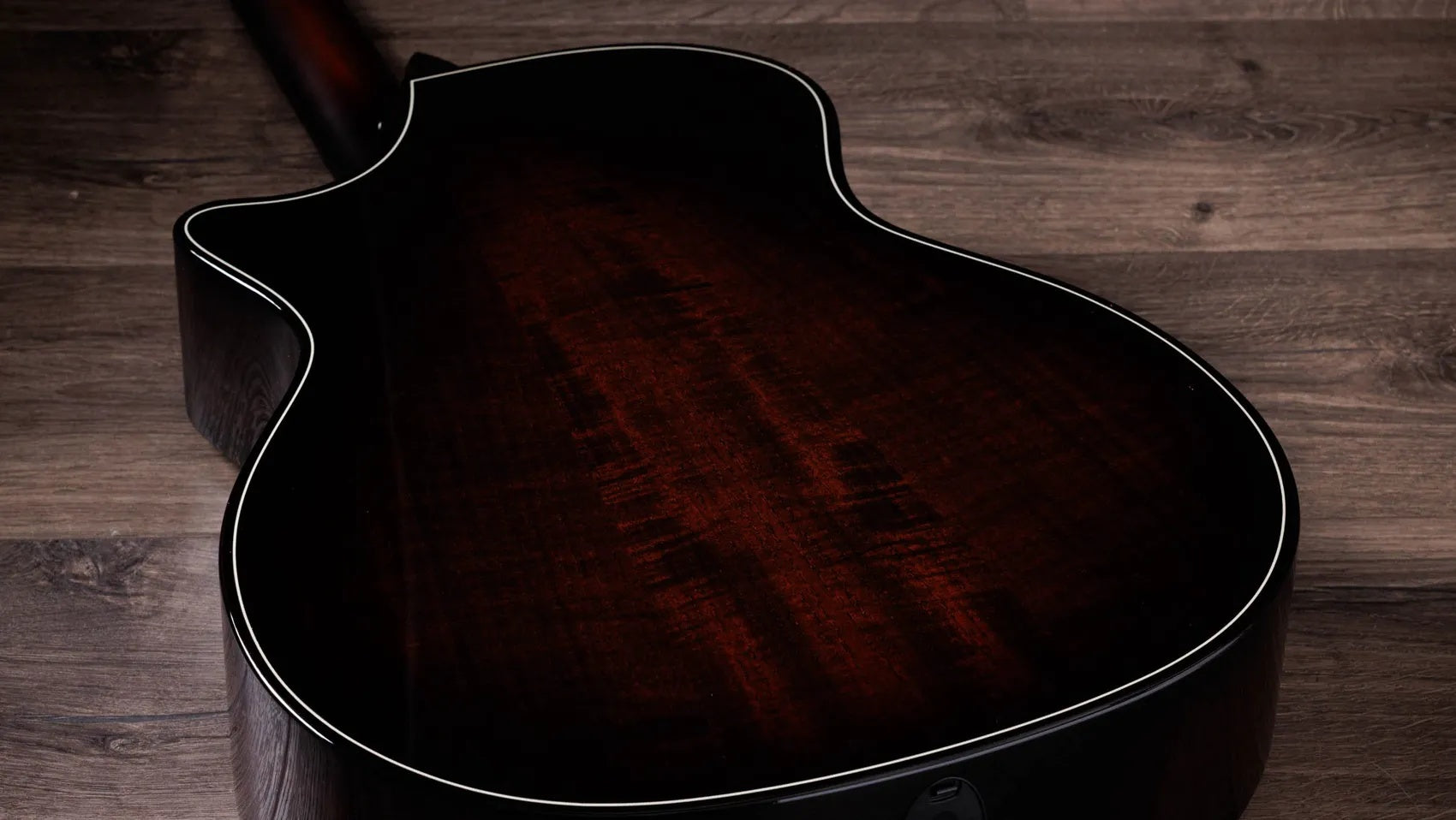 Đàn Guitar Acoustic Taylor Next Generation Builder's Edition 514ce-Mai Nguyên Music