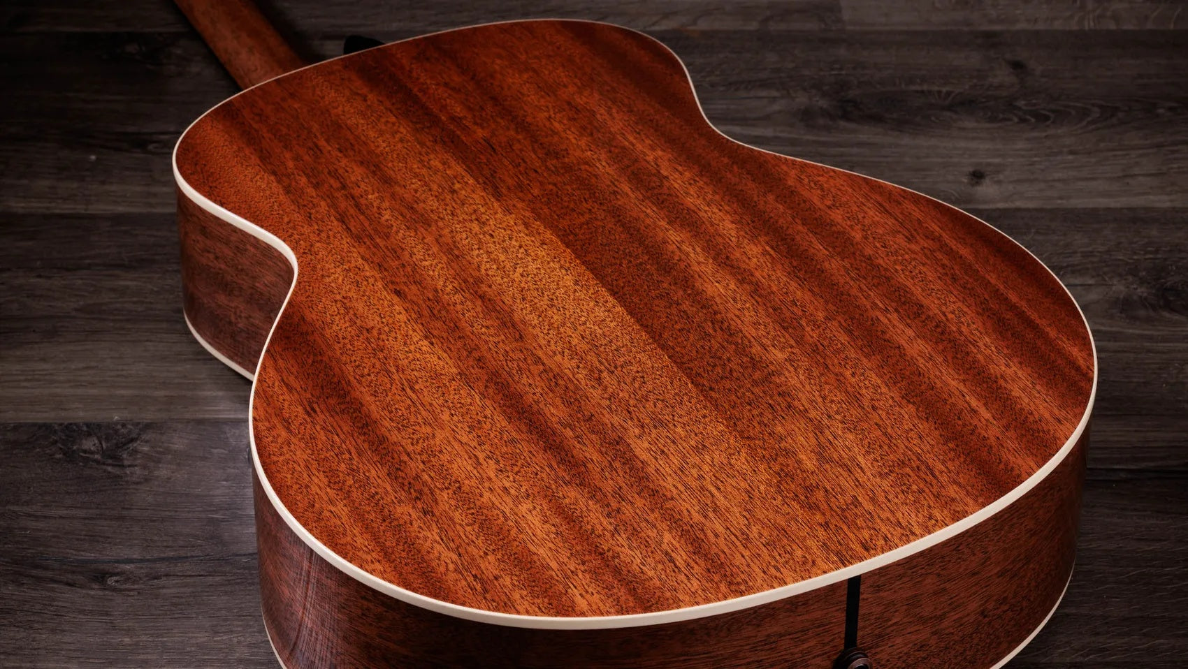 Đàn Guitar Acoustic Taylor Gold Label 514e
