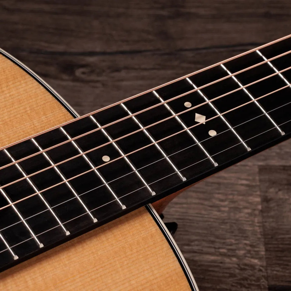 Đàn Guitar Acoustic Taylor Gold Label 517e