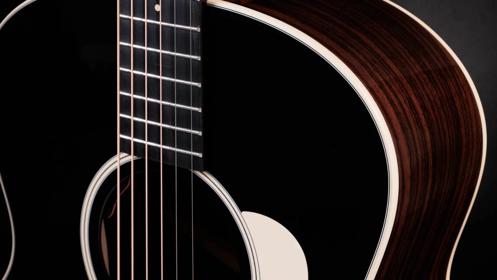 Đàn Guitar Acoustic Taylor Gold Label 714e