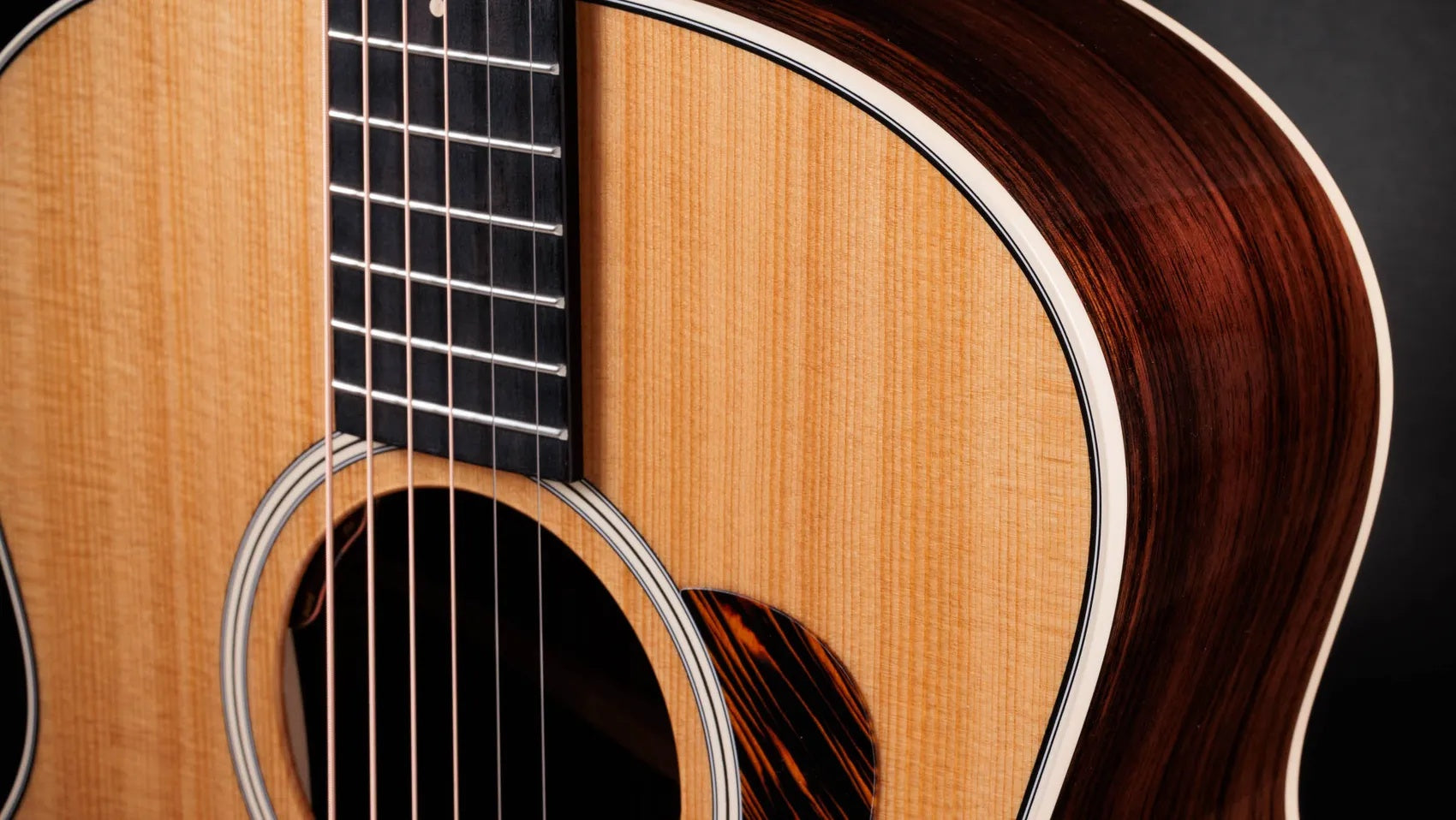 Đàn Guitar Acoustic Taylor Gold Label 714e