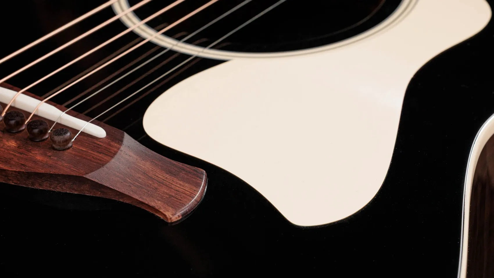 Đàn Guitar Acoustic Taylor Gold Label 717e