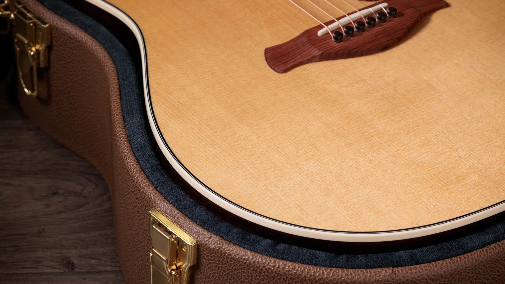 Đàn Guitar Acoustic Taylor Gold Label 717e