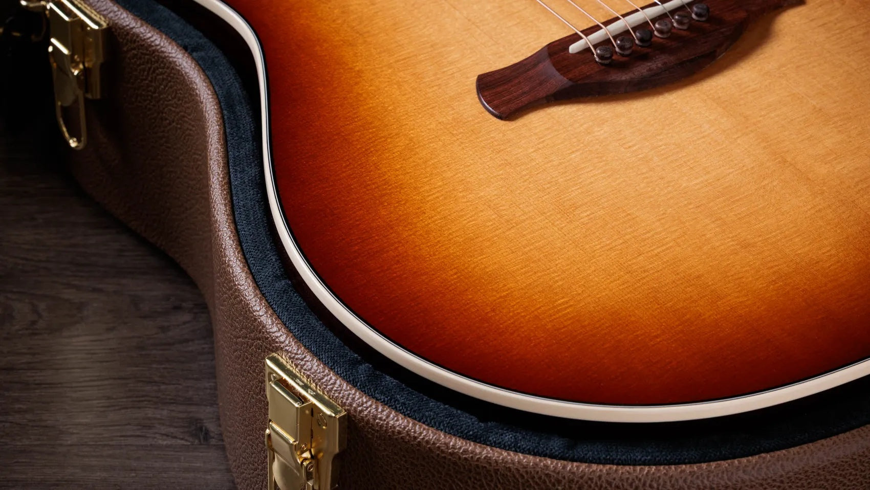 Đàn Guitar Acoustic Taylor Gold Label 717e