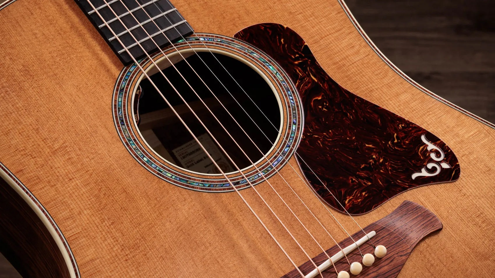 Đàn Guitar Acoustic Taylor Gold Label 810e - Natural