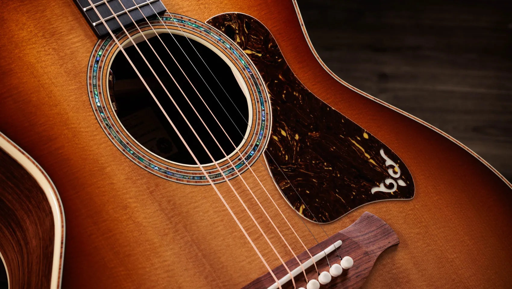 Đàn Guitar Acoustic Taylor Gold Label 814e