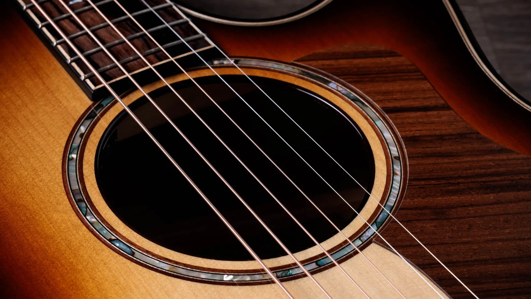 Đàn Guitar Acoustic Taylor Next Generation Builder's Edition 814ce Adirondack Spruce/Honduran Rosewood - Shaded Edgeburst