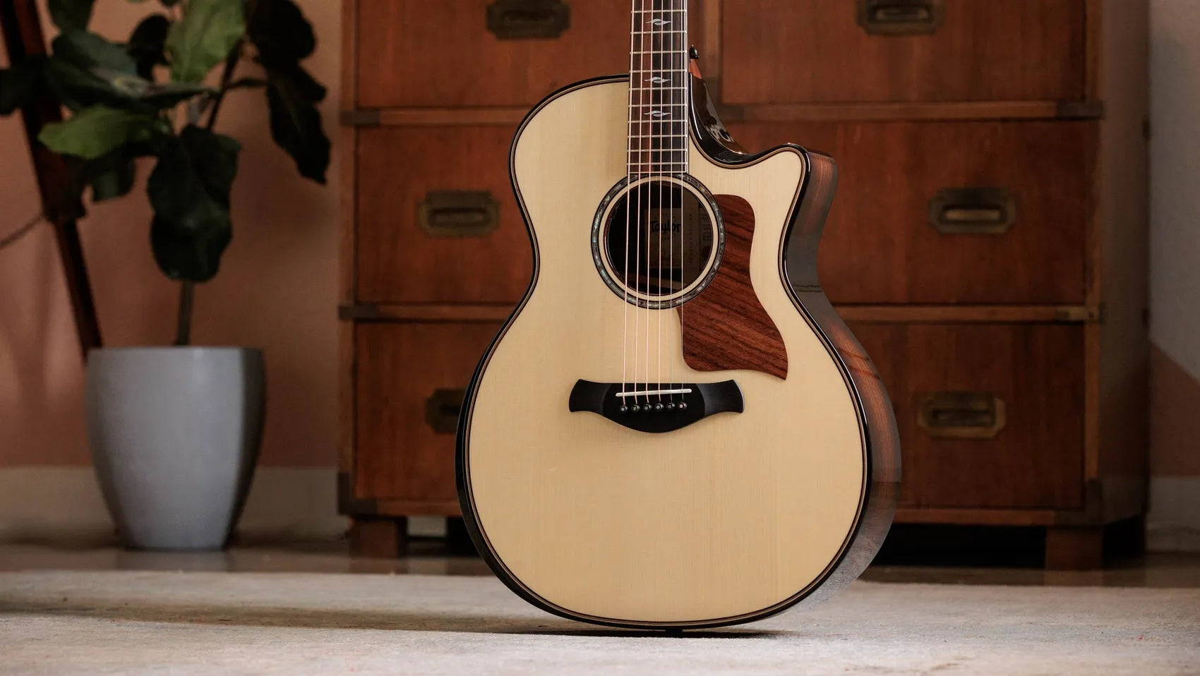 Đàn Guitar Acoustic Taylor Next Generation Builder's Edition 814ce Adirondack Spruce/Rosewood - Natural Kona Edgeburst