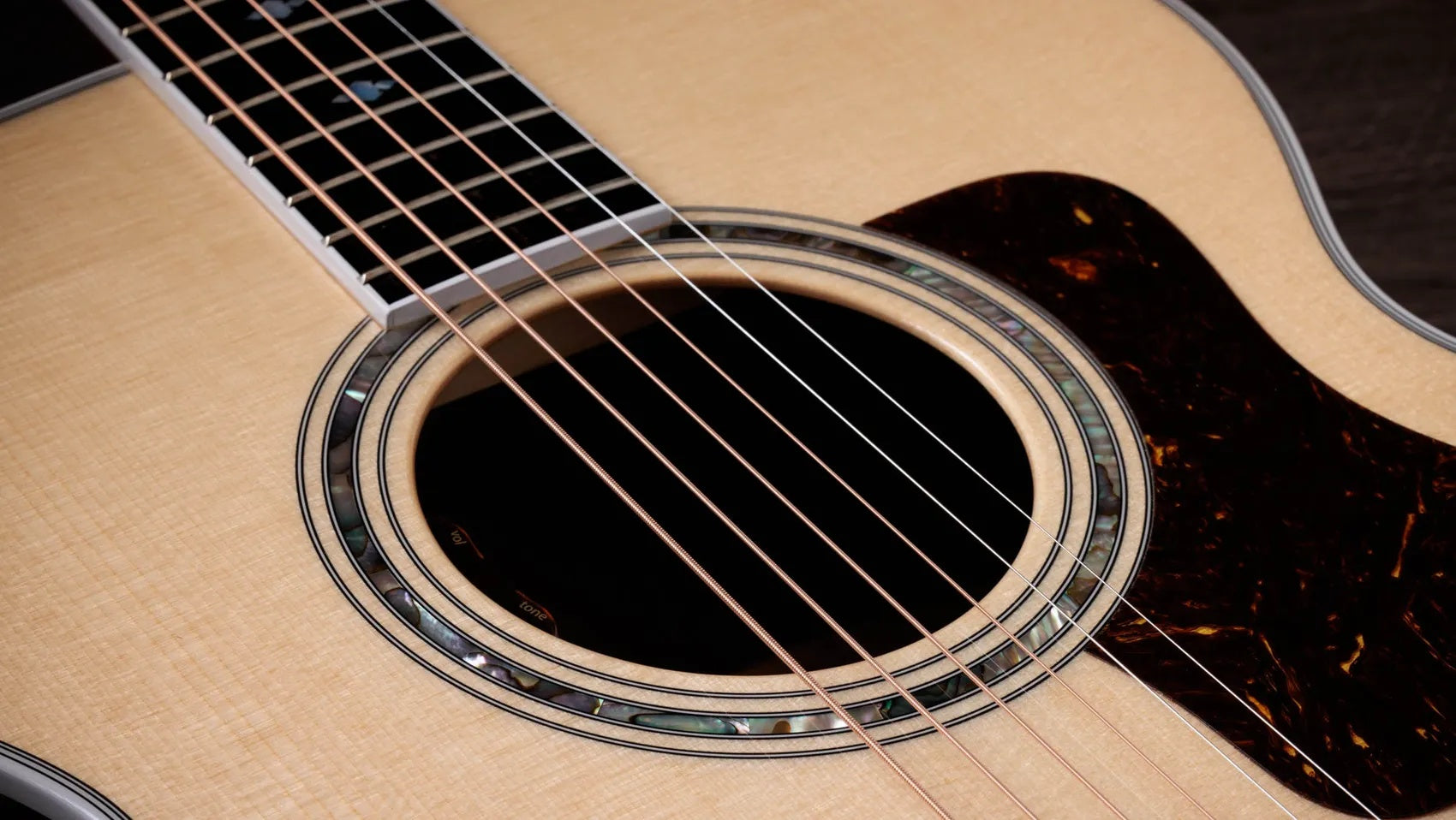 Đàn Guitar Acoustic Taylor Legacy 815e - Natural
