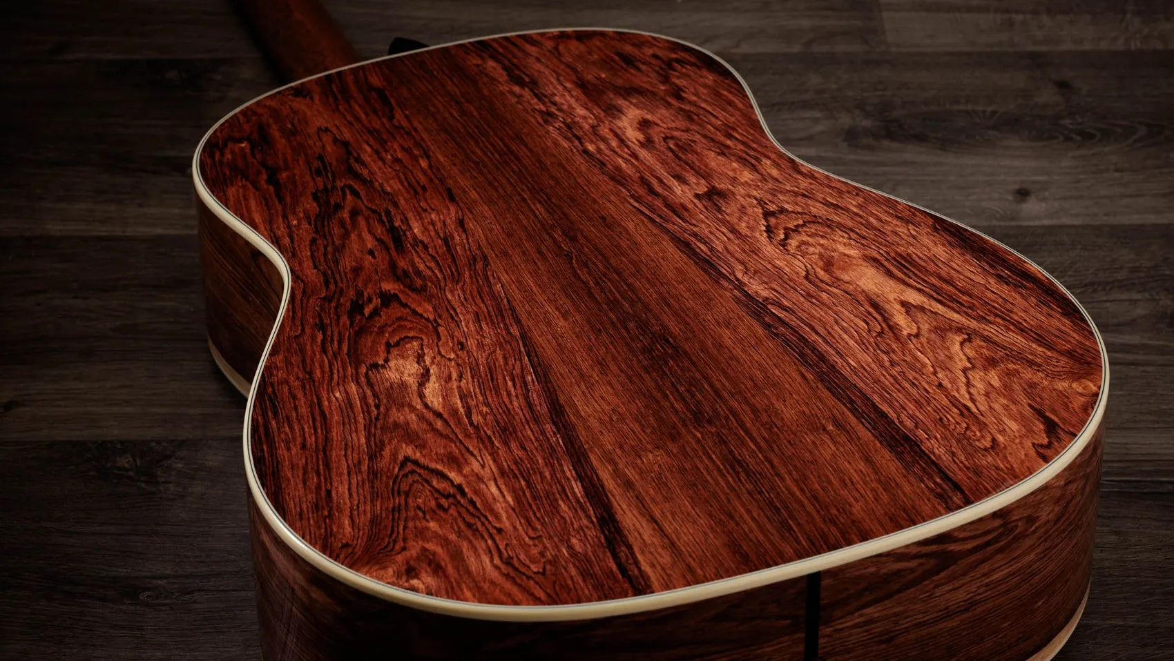 Đàn Guitar Acoustic Taylor Gold Label 817e