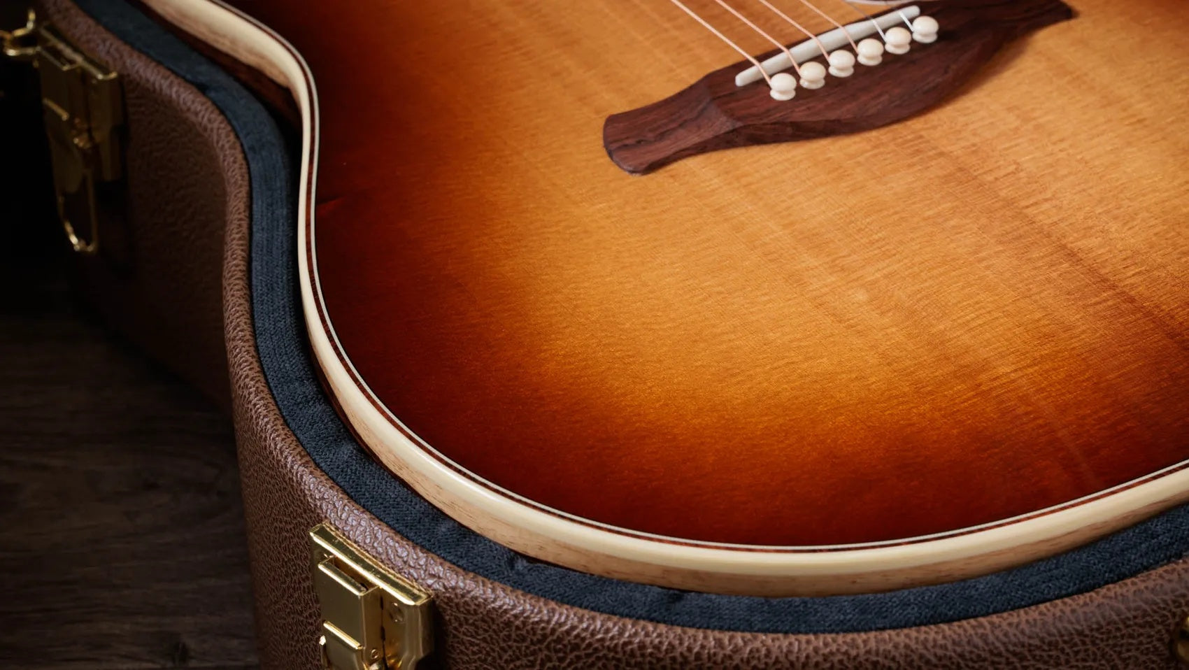 Đàn Guitar Acoustic Taylor Gold Label 817e