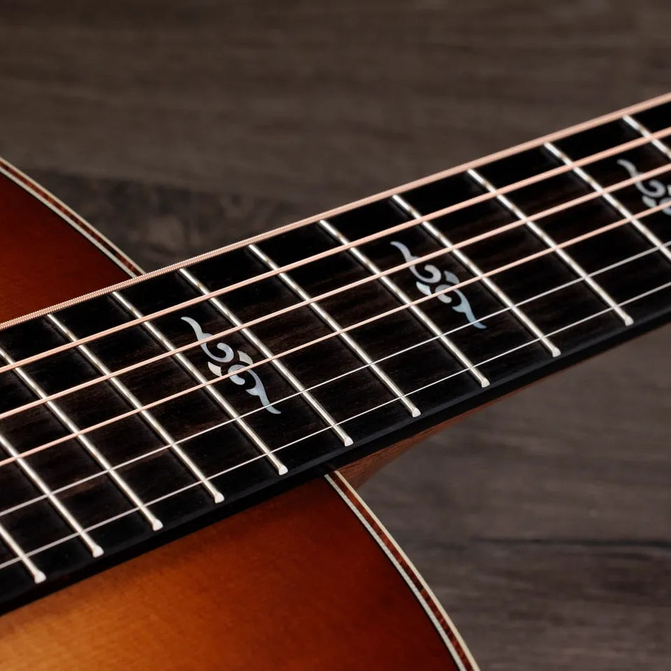Đàn Guitar Acoustic Taylor Gold Label 817e
