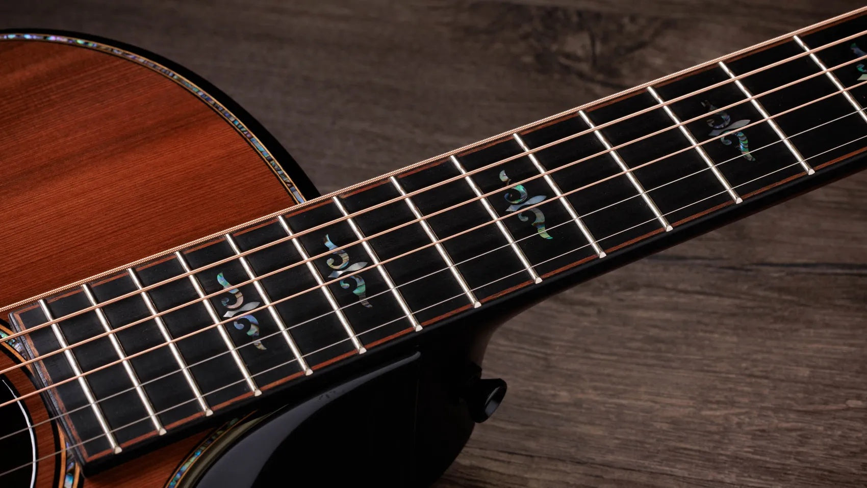 Đàn Guitar Acoustic Taylor Next Generation Builder's Edition 914ce Honduran Rosewood - Kona Edgeburst