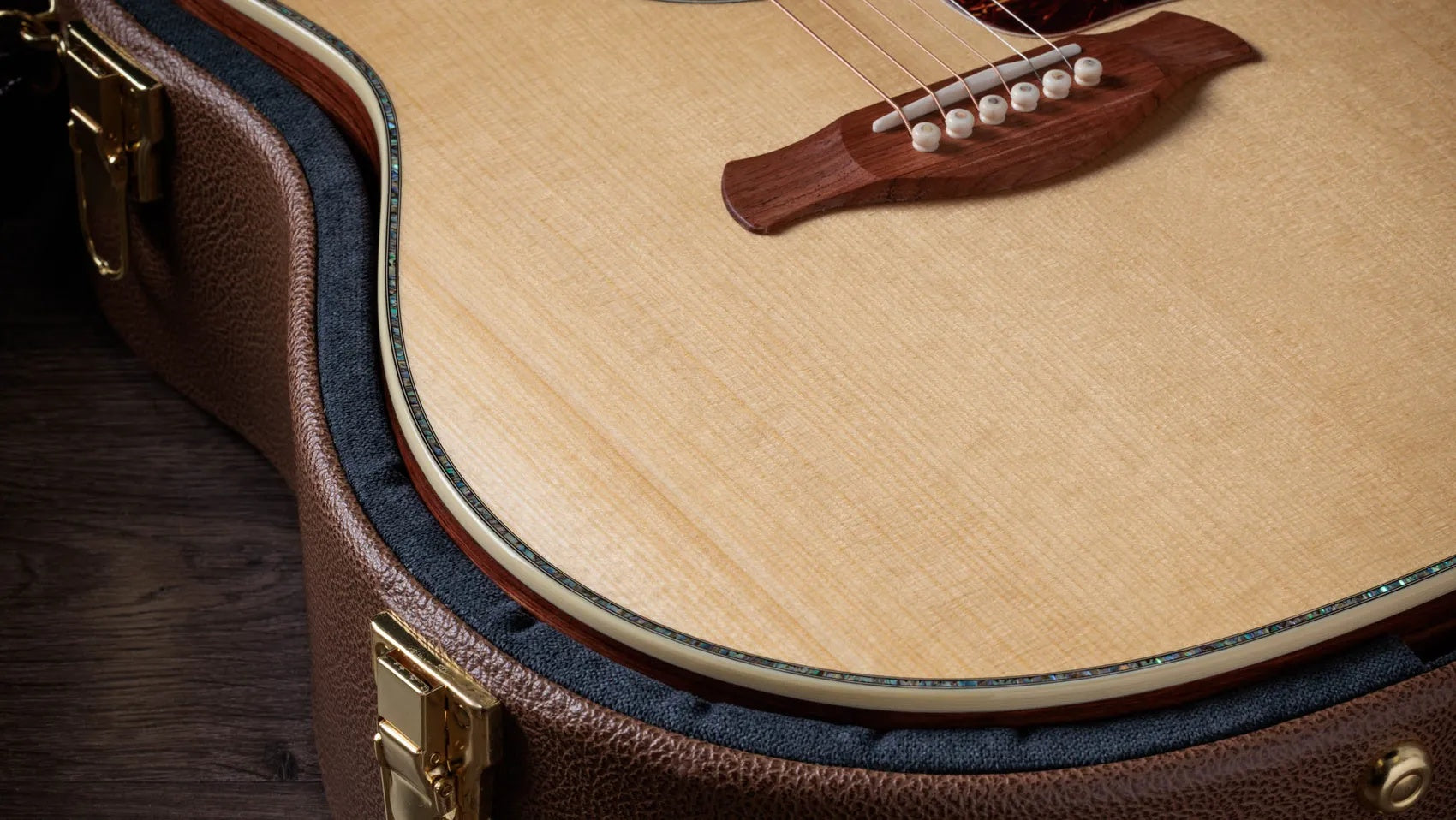 Đàn Guitar Acoustic Taylor Gold Label 917e