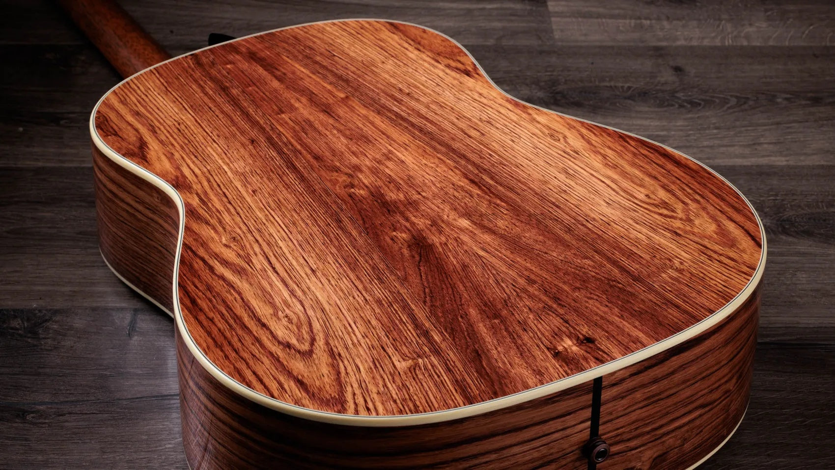 Đàn Guitar Acoustic Taylor Gold Label 917e