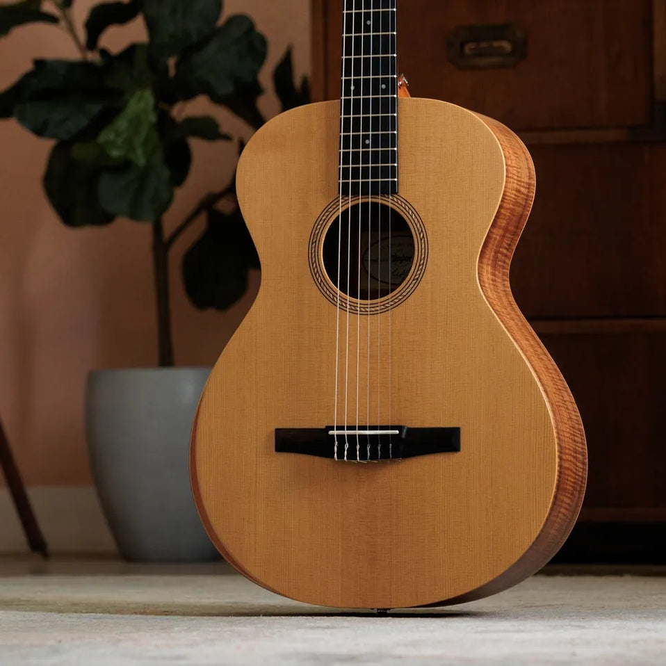 Đàn Guitar Classic Taylor Academy 12e-N Limited-Edition - Natural