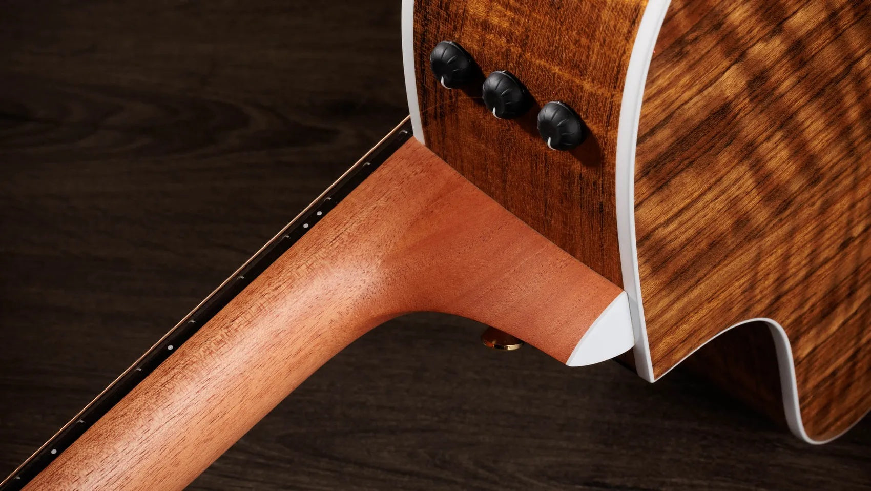 Đàn Guitar Acoustic Taylor Sunset Blvd 214ce DLX Figured Ovangkol - Natural-Mai Nguyên Music