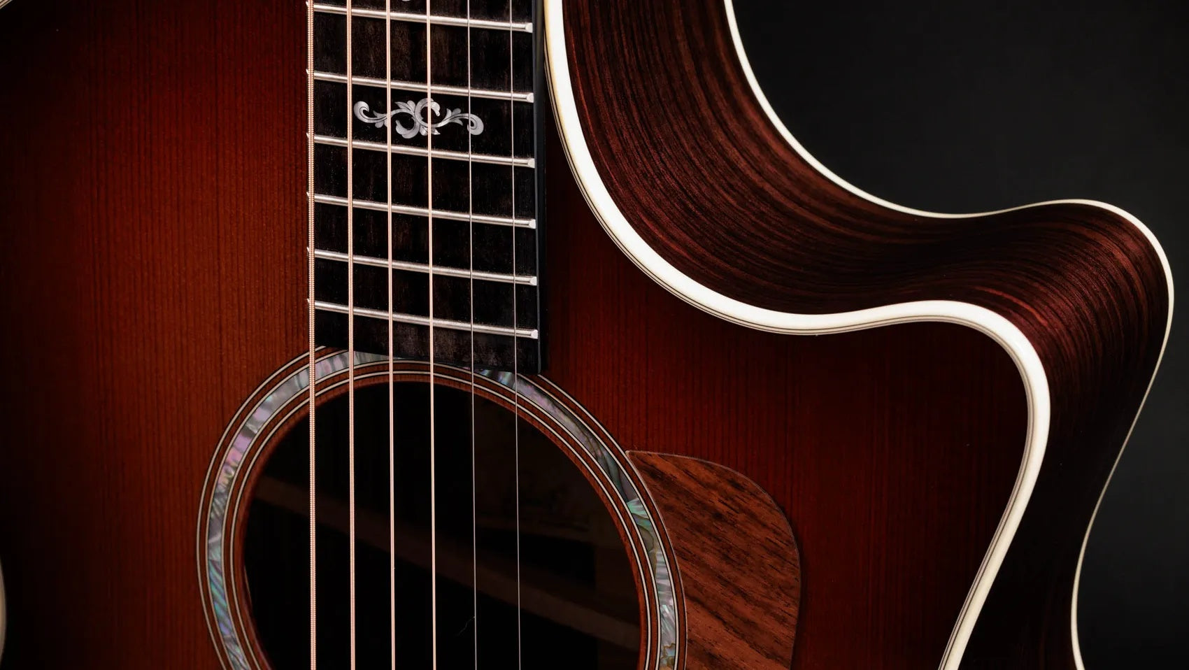 Đàn Guitar Acoustic Taylor Sunset Blvd 714ce - Sunset Edgeburst-Mai Nguyên Music