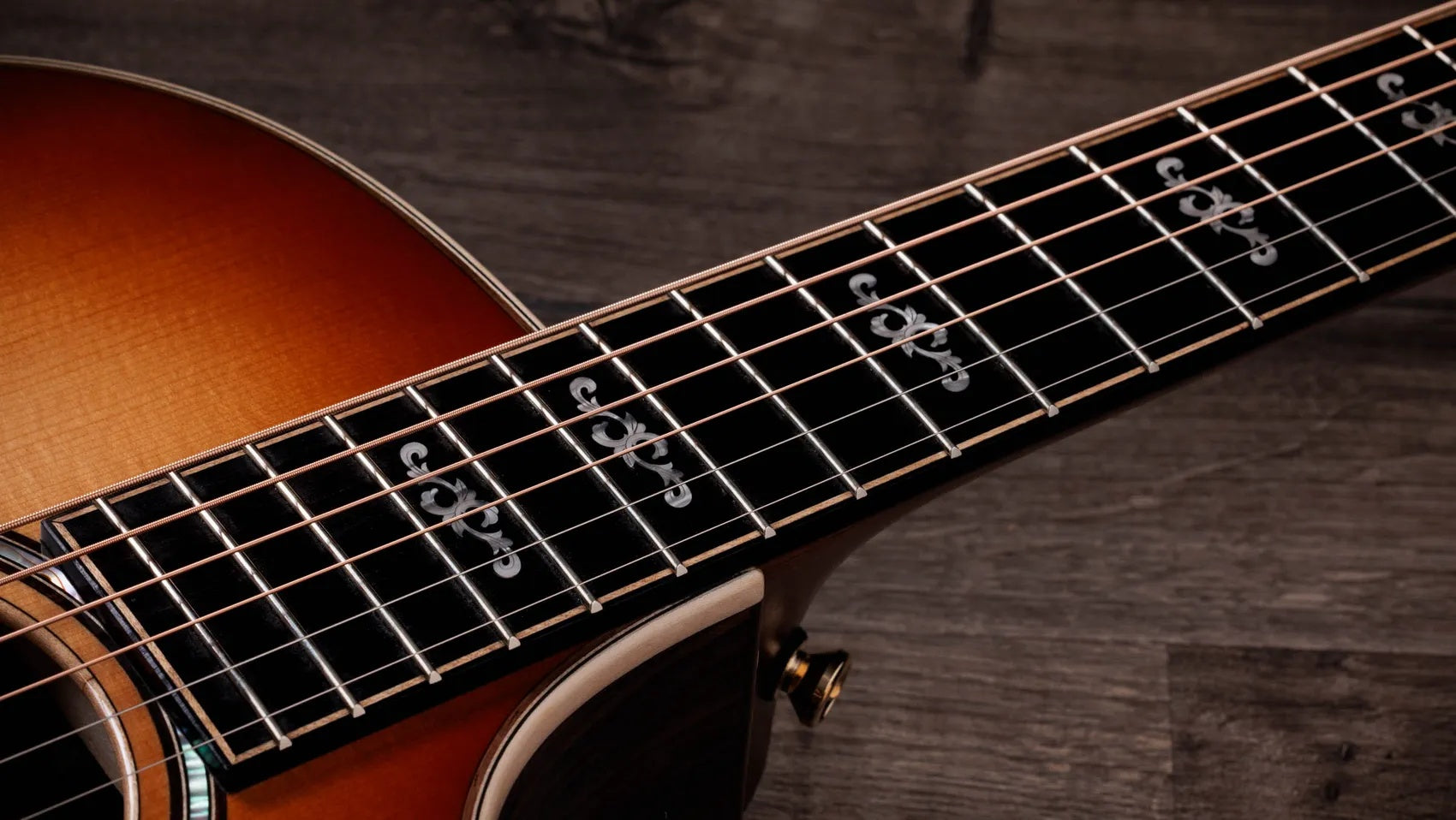 Đàn Guitar Acoustic Taylor Sunset Blvd 814ce - Sunset Edgeburst-Mai Nguyên Music