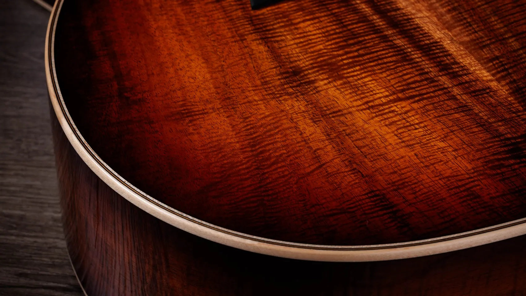 Đàn Guitar Acoustic Taylor Next Generation K24ce - Shaded Edgeburst