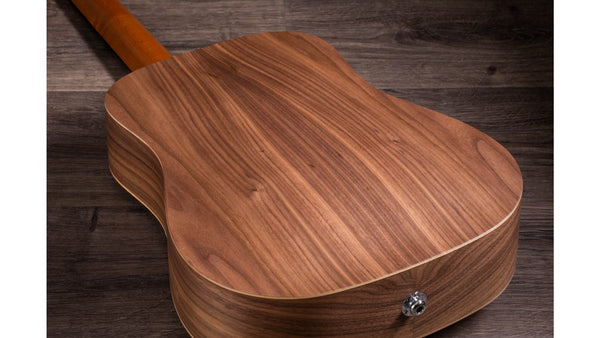 Mặt lưng và hông bằng gỗ Sapele Taylor BT1e