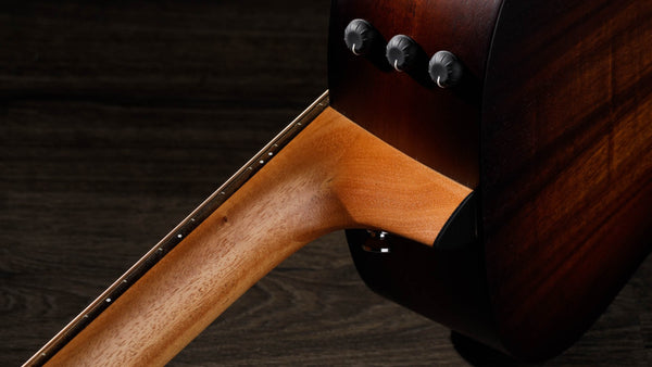 Hệ thống Pickup ES2 và bộ điều khiển trên Taylor GS mini-e Koa Plus