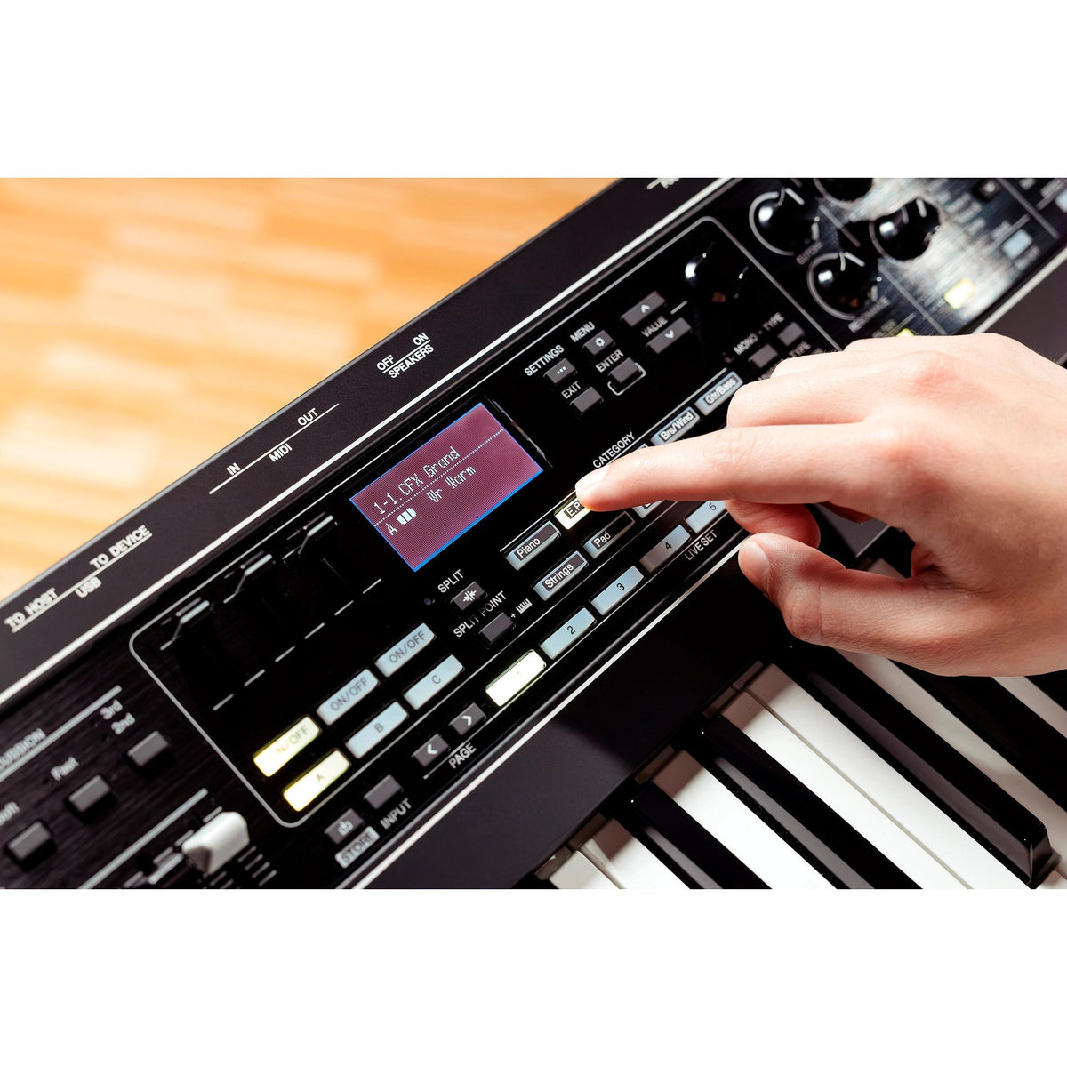 Đàn Stage Keyboard Yamaha CK76 76-Phím