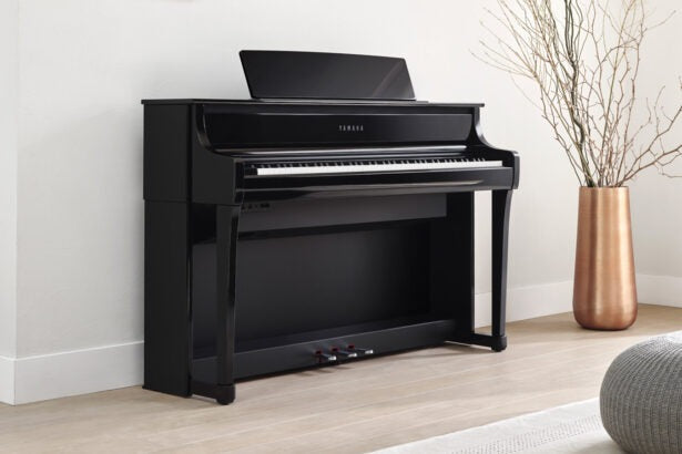 Đàn Piano Điện Yamaha CLP-825