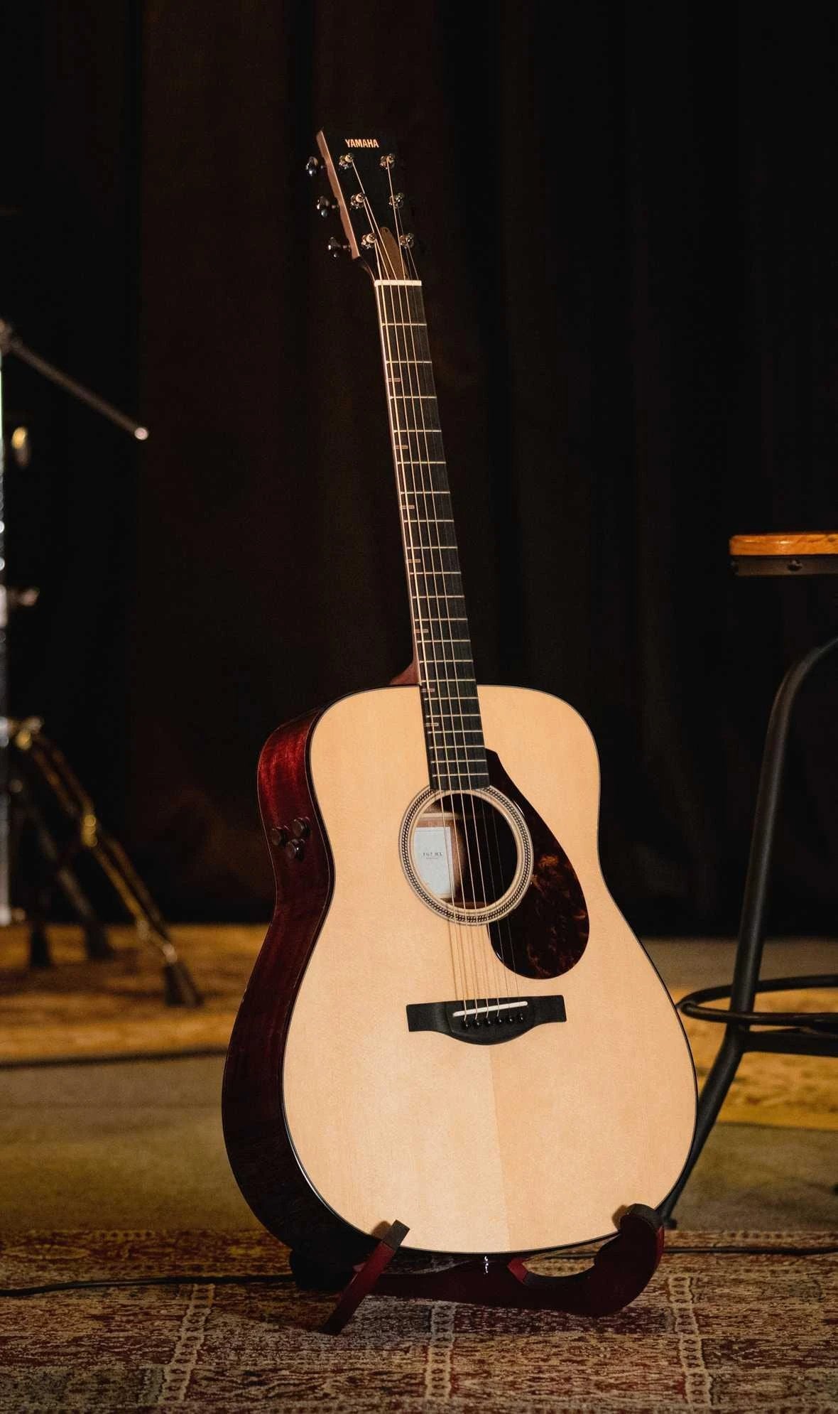 Đàn Guitar Acoustic Yamaha FG7 MX - Natural