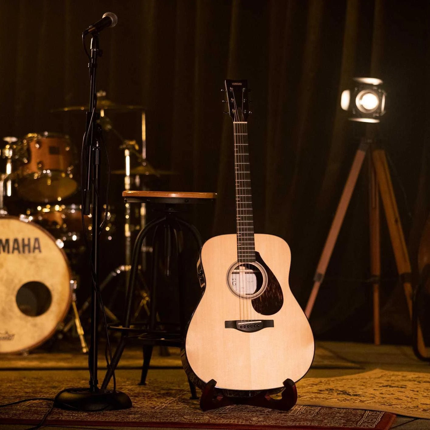 Đàn Guitar Acoustic Yamaha FG7 RX - Natural