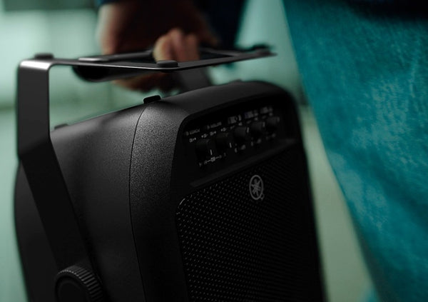 "Hệ thống PA trong tầm tay" với Yamaha Stagepas 100