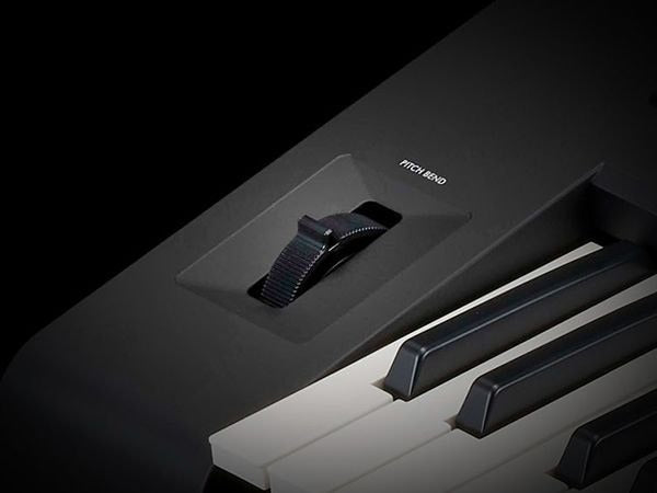Pitch Bench được tích hợp trên Yamaha PSR-EW425