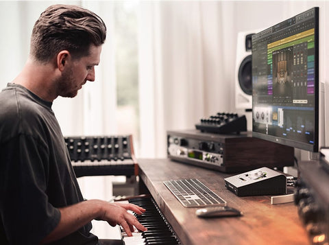 Mở Rộng Hệ Thống Studio