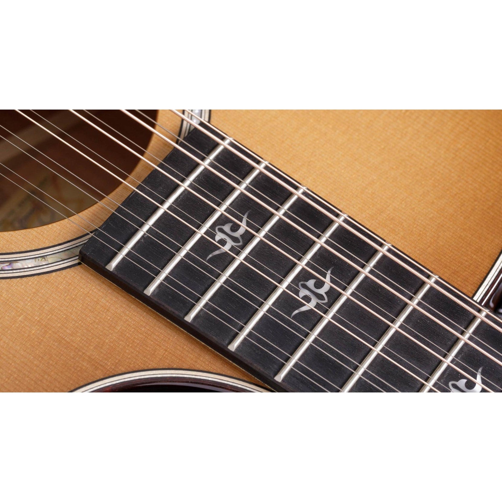 Đàn Guitar Acoustic 12-dây Taylor 552ce - Shaded Edge Burst-Mai Nguyên Music