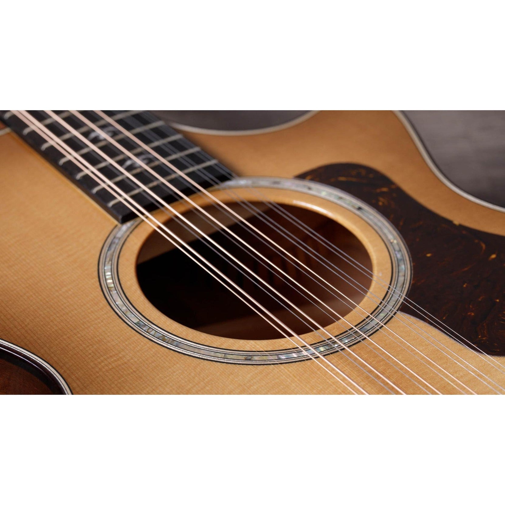 Đàn Guitar Acoustic 12-dây Taylor 552ce - Shaded Edge Burst-Mai Nguyên Music