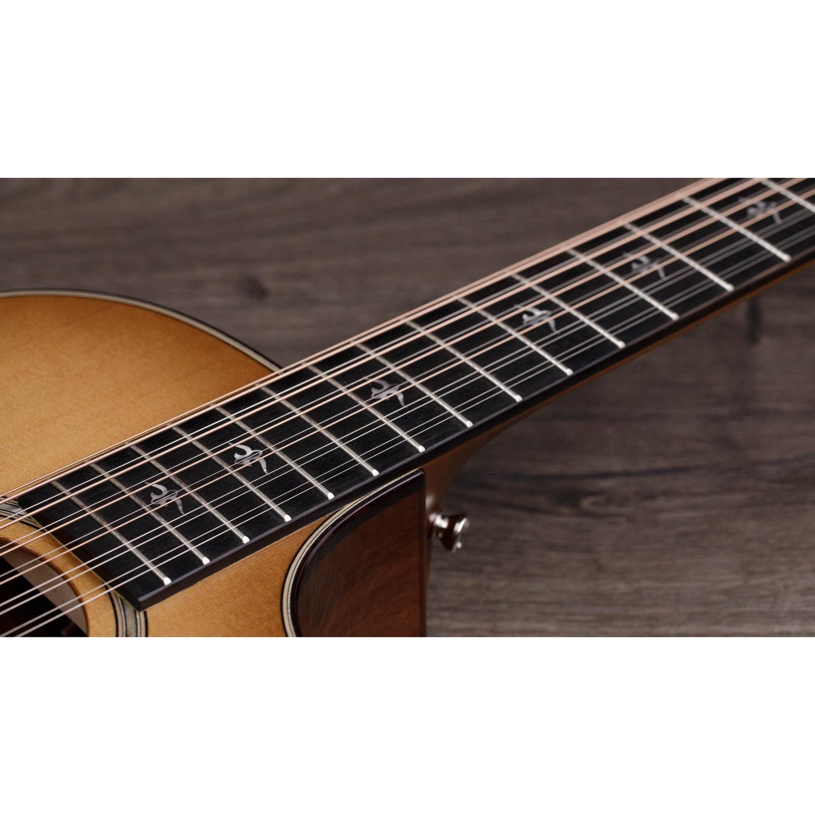 Đàn Guitar Acoustic 12-dây Taylor 552ce - Shaded Edge Burst-Mai Nguyên Music