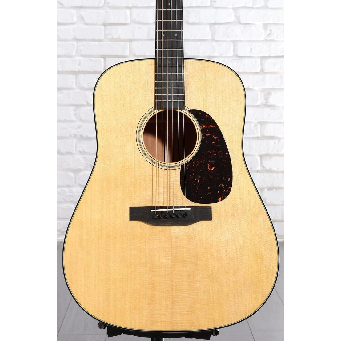Đàn Guitar Acoustic Martin D-18 Standard Series - 2025-Mai Nguyên Music