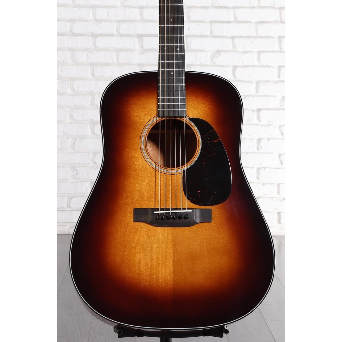 Đàn Guitar Acoustic Martin D-18 Standard Series - 2025-Mai Nguyên Music