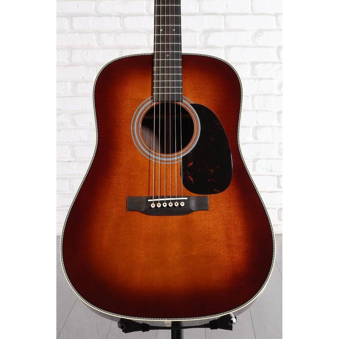Đàn Guitar Acoustic Martin HD-28 Standard Series - 2025-Mai Nguyên Music