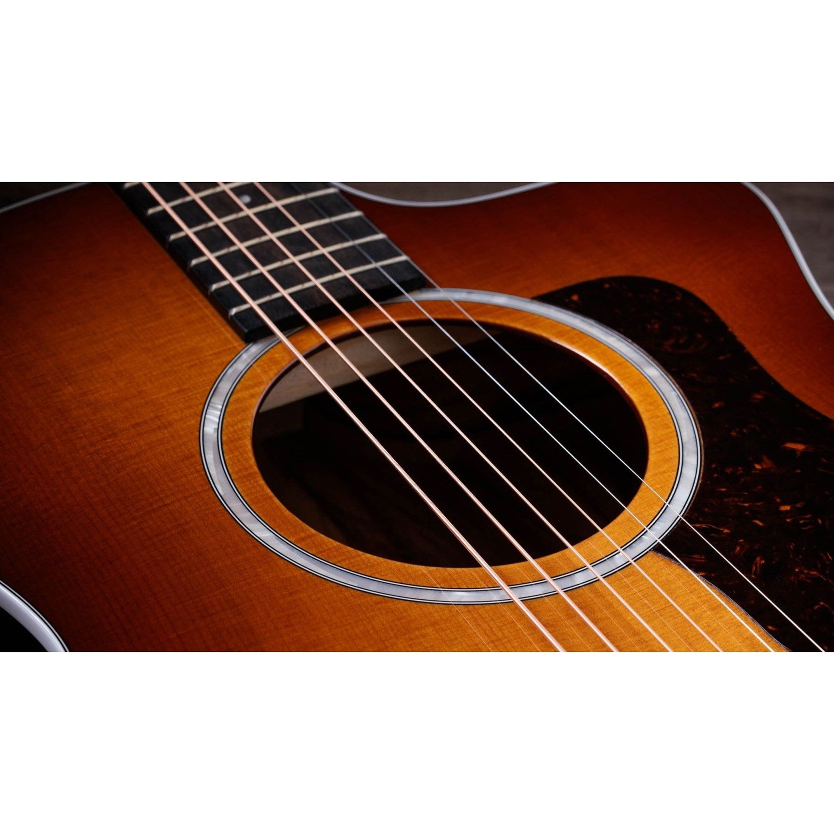 Đàn Guitar Acoustic Taylor 214ce African Ziricote Plus Special Edition - Shaded Edge Burst-Mai Nguyên Music