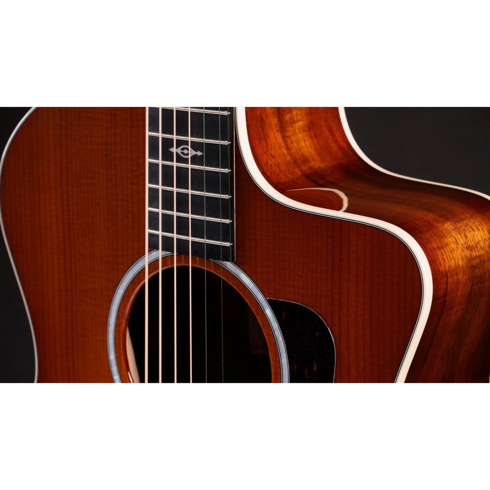 Đàn Guitar Acoustic Taylor 214ce-K DLX Special Edition - Honeyburst-Mai Nguyên Music