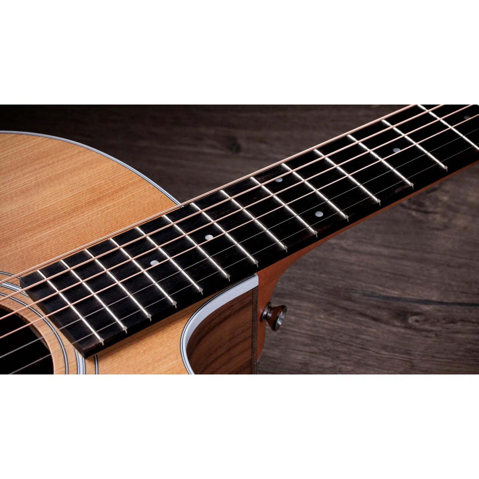 Đàn Guitar Acoustic Taylor 214ce - Natural-Mai Nguyên Music