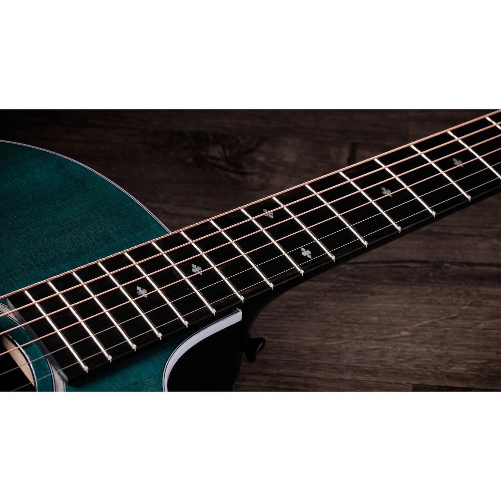 Đàn Guitar Acoustic Taylor 214ce Plus Special Edition-Mai Nguyên Music