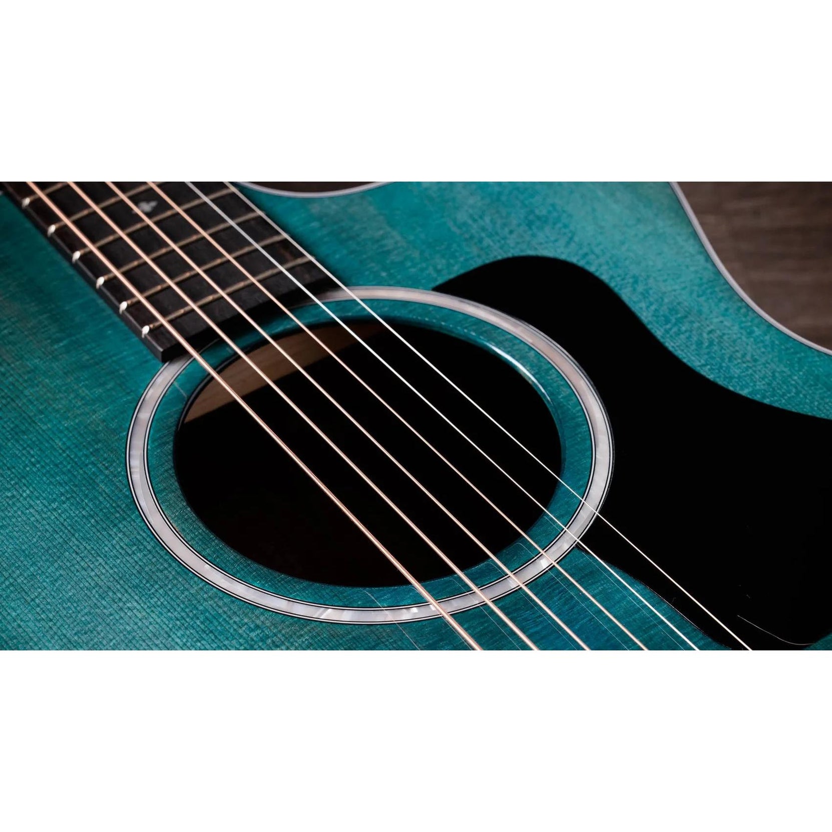 Đàn Guitar Acoustic Taylor 214ce Plus Special Edition-Mai Nguyên Music