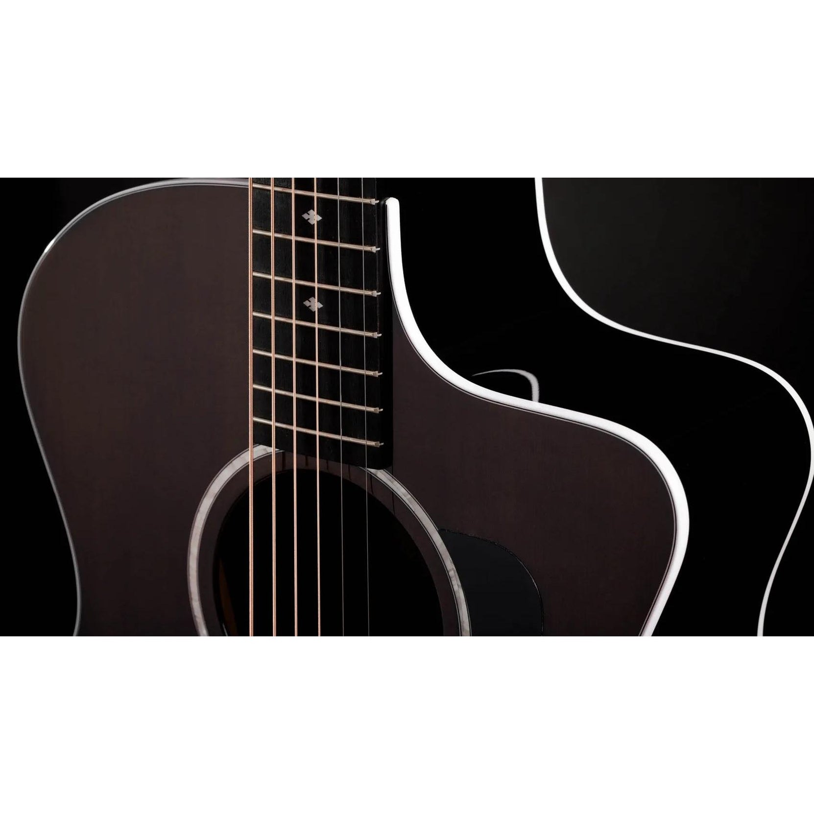 Đàn Guitar Acoustic Taylor 214ce Plus Special Edition-Mai Nguyên Music