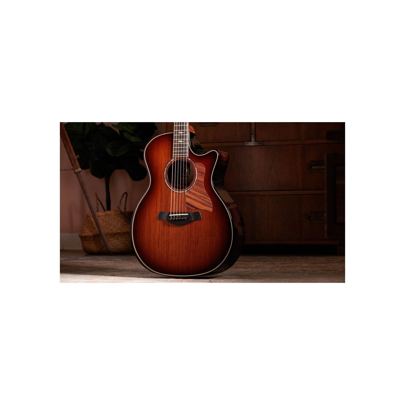 Đàn Guitar Acoustic Taylor 50th Anniversary Builder’s Edition 814ce LTD Shaded Edge Burst Top-Mai Nguyên Music