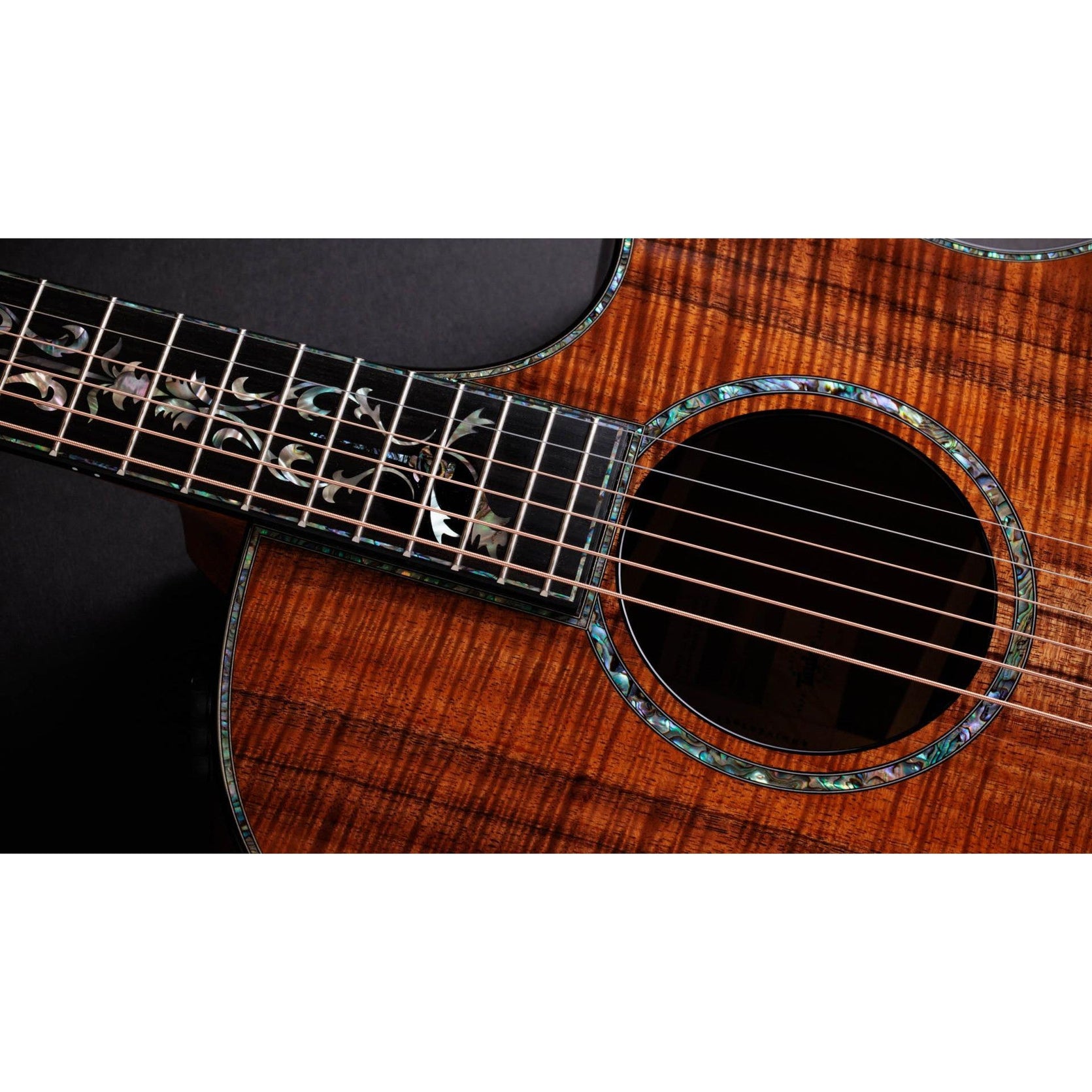 Đàn Guitar Acoustic Taylor 50th Anniversary PS24ce LTD & Circa 74 Amp-Mai Nguyên Music